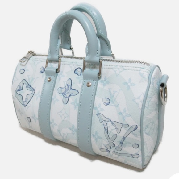 Crossbody - Picture 3 of 16